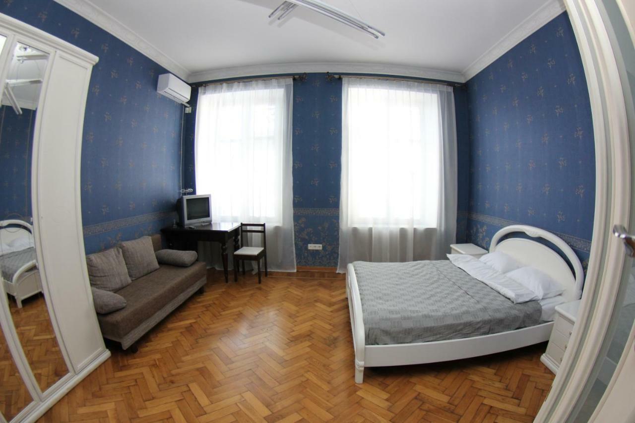 Orpheus Hostel And Apartments Одесса Экстерьер фото
