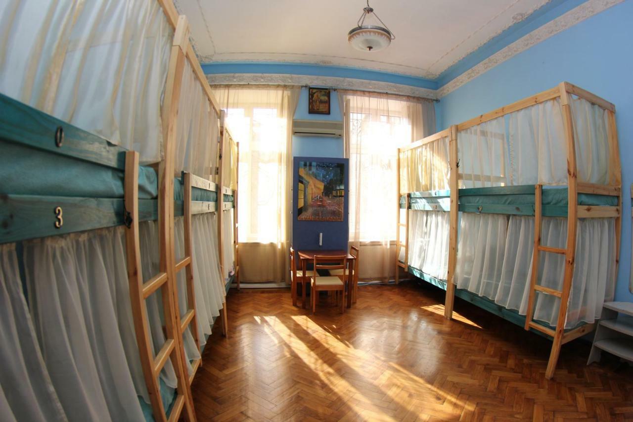 Orpheus Hostel And Apartments Одесса Экстерьер фото