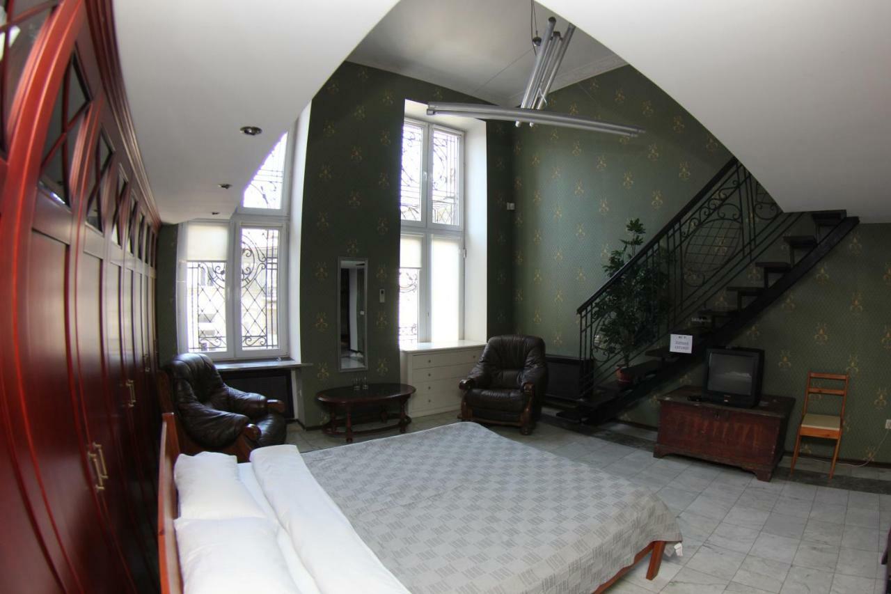 Orpheus Hostel And Apartments Одесса Экстерьер фото