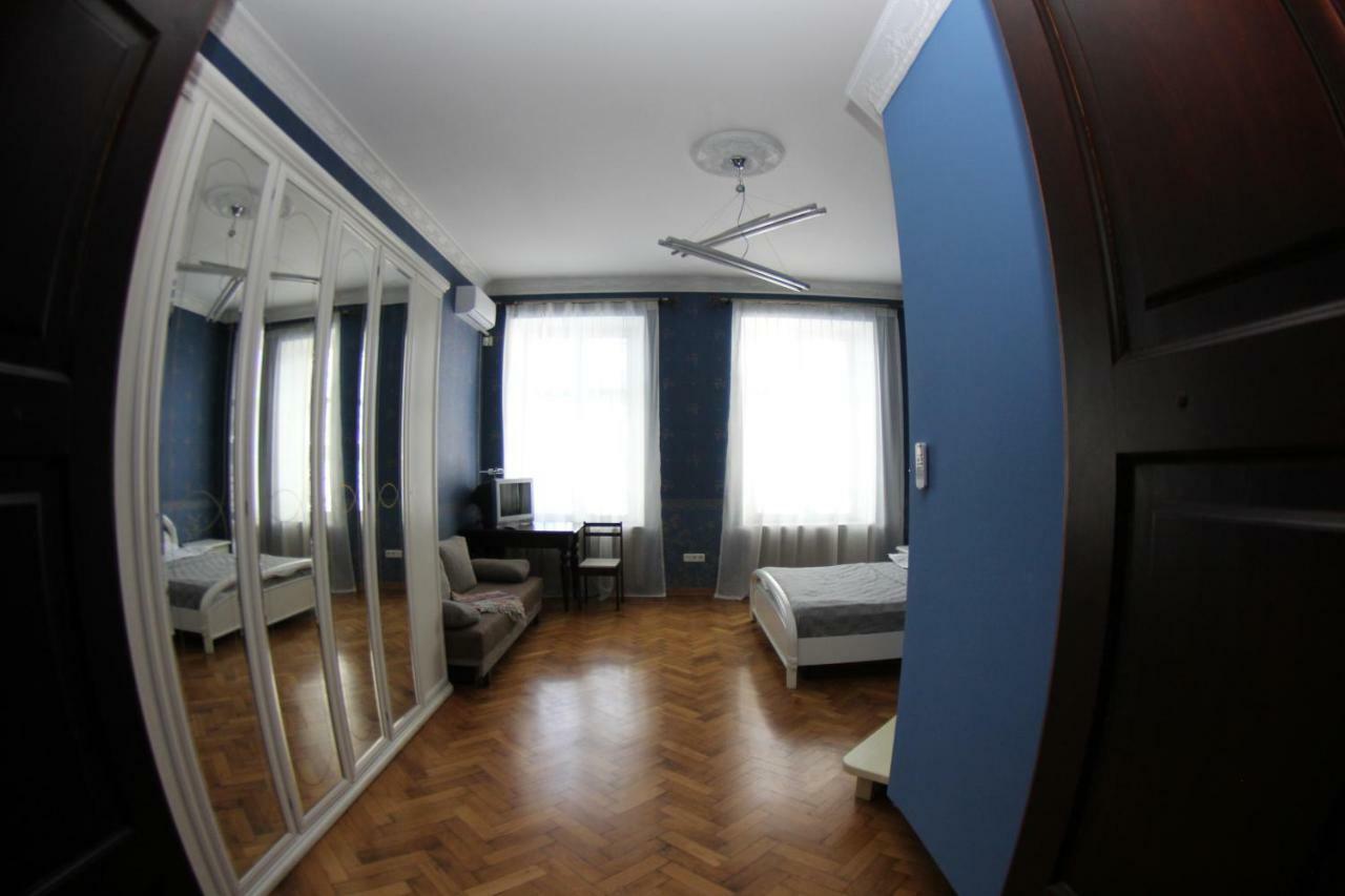Orpheus Hostel And Apartments Одесса Экстерьер фото